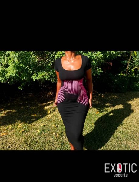 Nicole, escort in Braeside, Zimbabwe (photo 2)